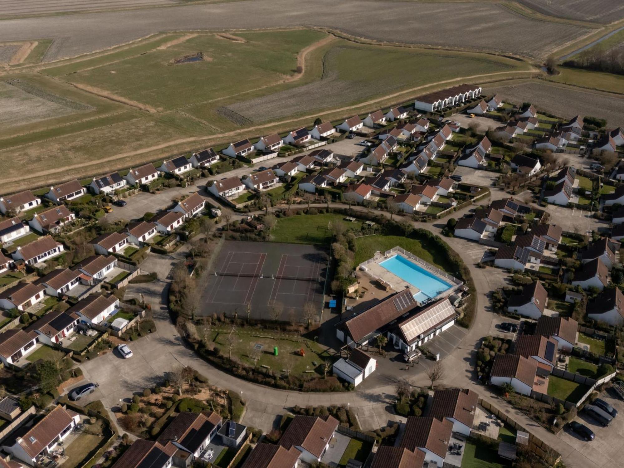 Holiday Home Zeepark Zeepolder-7 By Interhome De Haan Exterior photo
