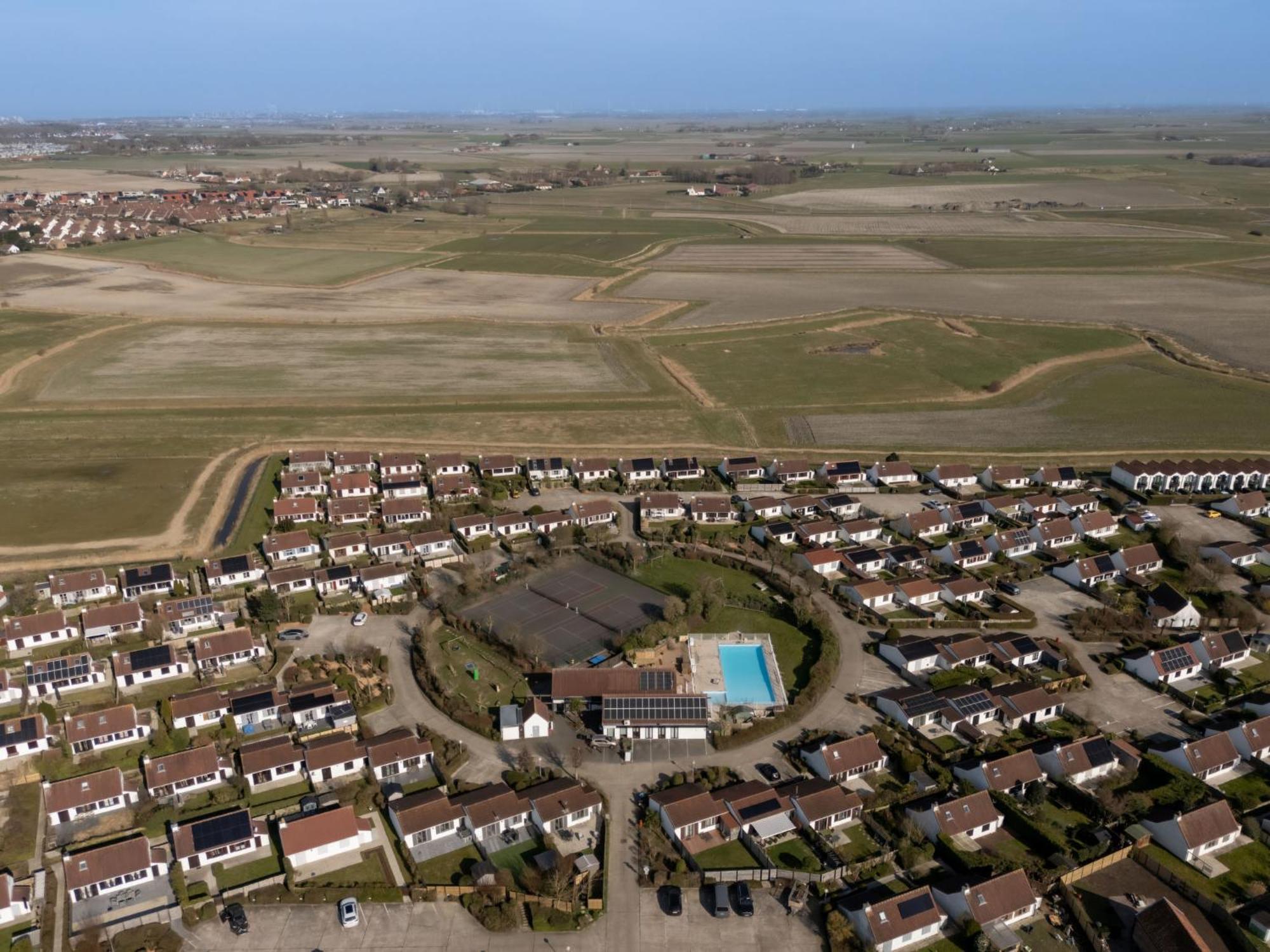 Holiday Home Zeepark Zeepolder-7 By Interhome De Haan Exterior photo